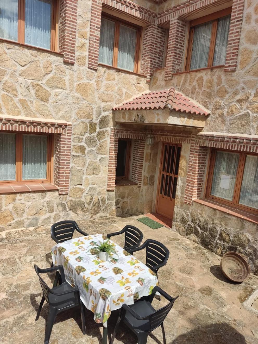 Casa Rural El Pajar Navaluenga Εξωτερικό φωτογραφία